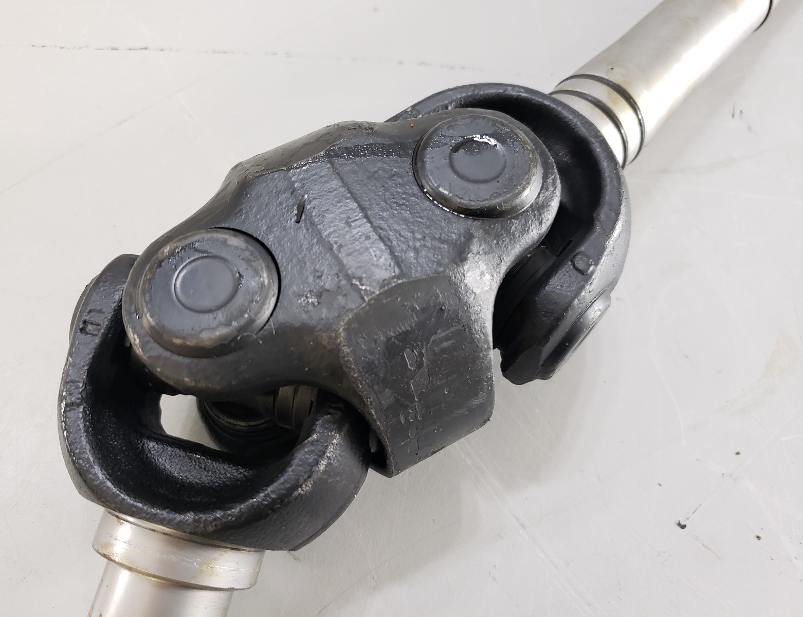 866133A01 866134T Mercruiser Bravo I II & III U Joint & Yoke Assembly