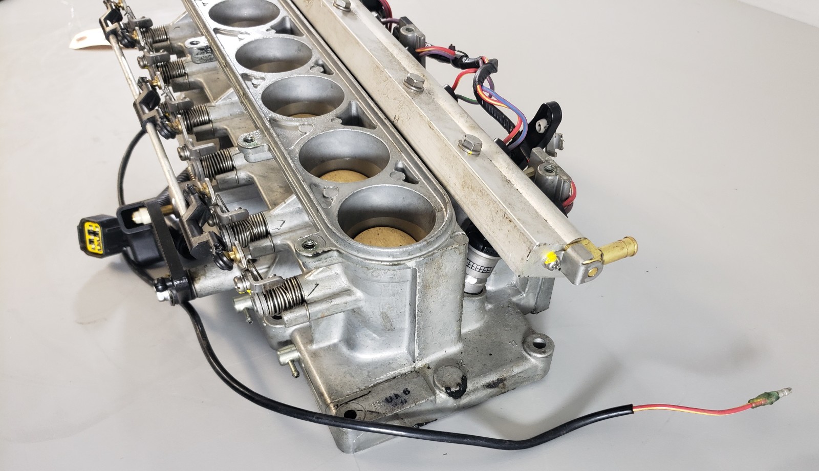 67H137510000 Yamaha 200205 Throttle Body & Pipe 150 200 225 250 HP