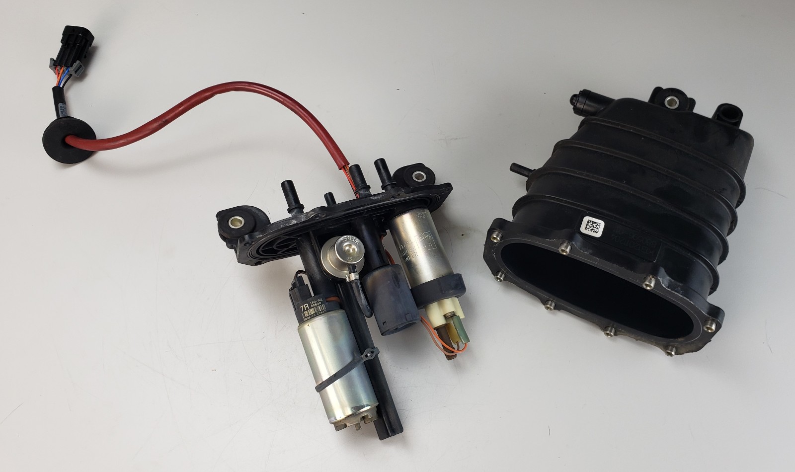 880596T08 Mercury 2006 & UP Verado Fuel Supply Module 135 150 175 + HP