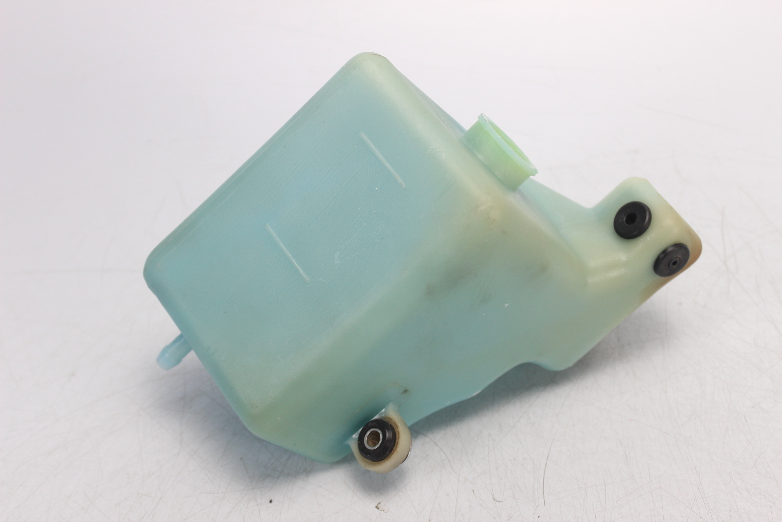 Yamaha 1984 1985 1986 1987 1988 Oil Tank 115 140 150 175 200 225 HP 1 YEAR WTY 54944 FLT