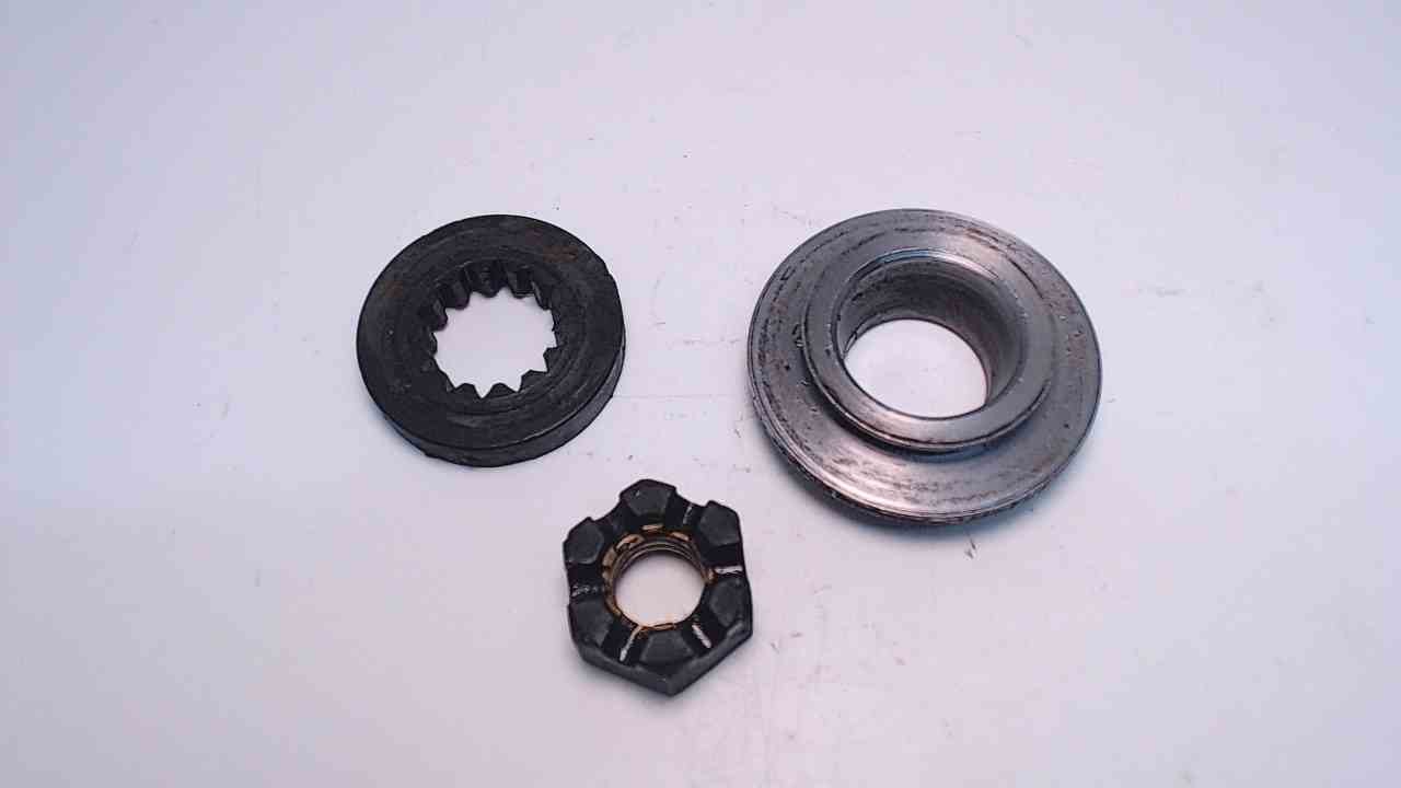 323943 Prop Nut Spacer Johnson Evinrude OMC