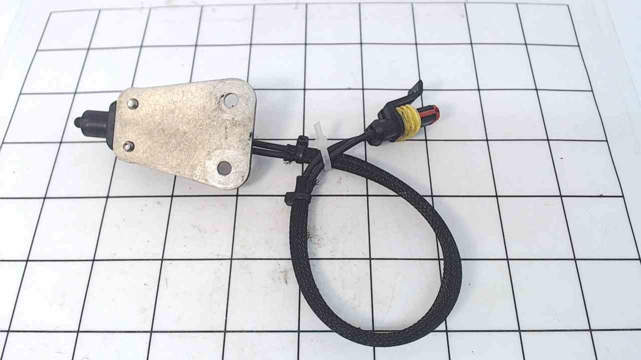 586780 Johnson Evinrude 20042009 Neutral Safety Switch 40200 HP