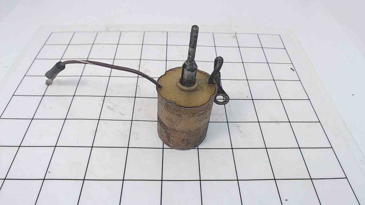 581906 Johnson Evinrude 1978 Choke Solenoid 85 115 140 HP