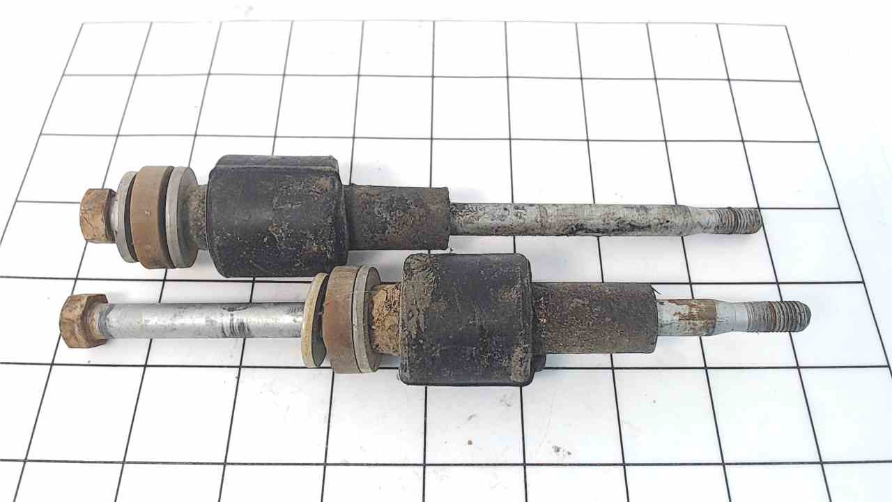 6H4445140000 Yamaha 198402 Set of Upper Mount Damper W/Bolts 25 30