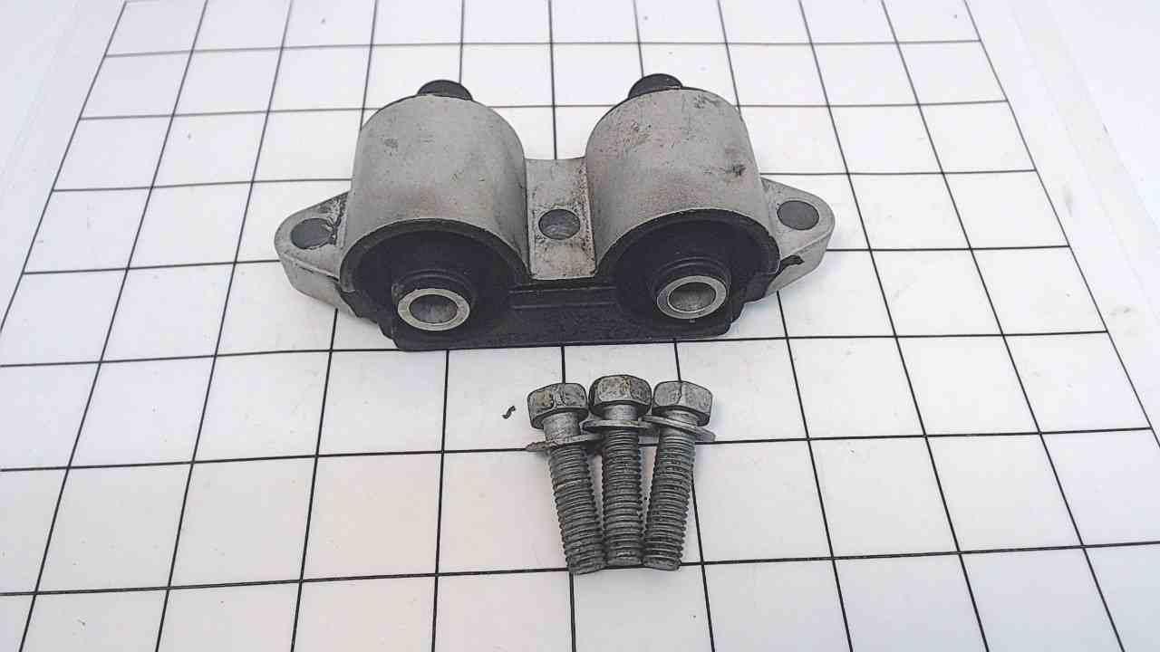 69W445140094 Yamaha Upper Side Mount Damper W/ Bolts Southcentral