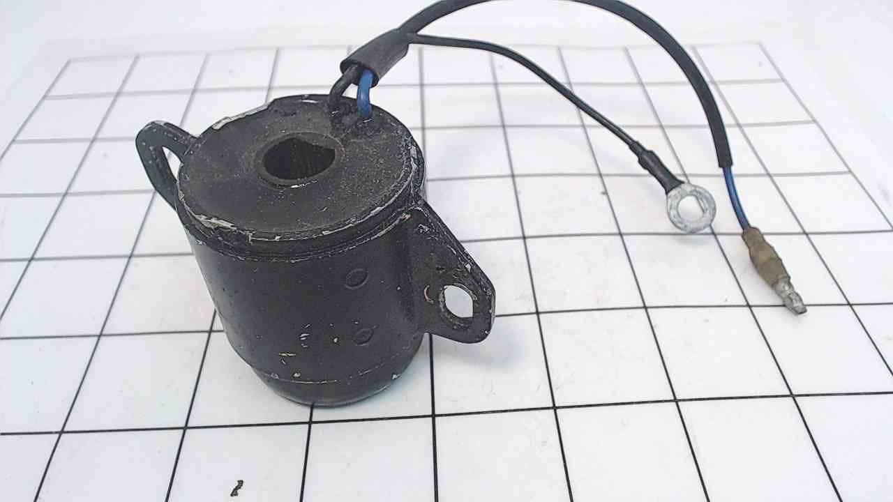 688861100100 Yamaha 19841999 Choke Solenoid 75 80 85 90 HP