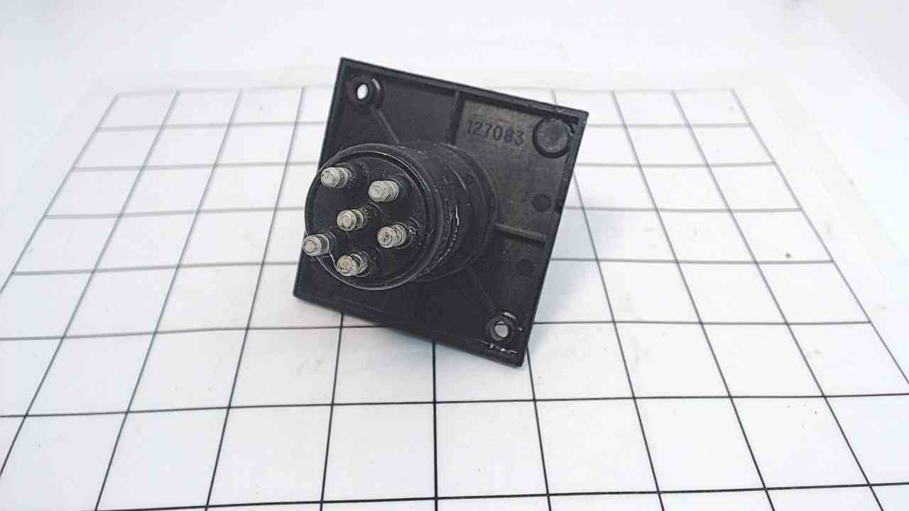 127083 Johnson Evinrude Ignition Switch Bezel W/ Switch & Key