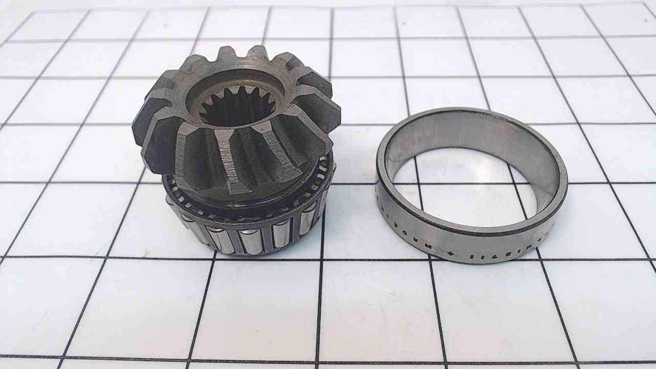 NEW! Chrysler Force Pinion Gear W/Bearing &Race 43F2A474266 Teeth13 Splines14 Southcentral