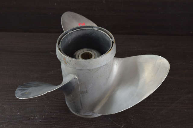 Johnson Evinrude 1976 & UP 14-3/4 x 19 SST Propeller 90 100 + HP