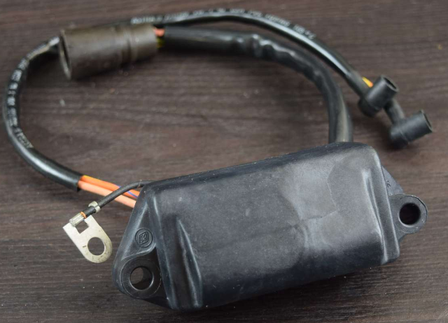 582800 763798 Johnson Evinrude 1985-01 Power Pack 6 8 25 40 + HP 2 Cyl 1 YR WTY