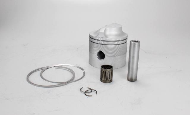 390981 C# 322969 Johnson Evinrude 1974-98 Standard 2 Ring Piston 65-235HP CLEAN!
