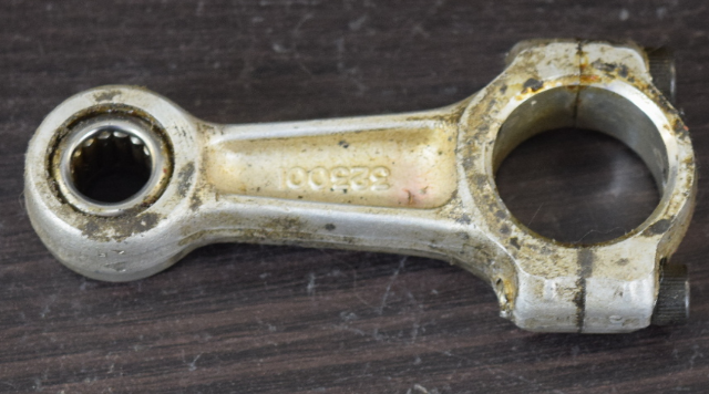 388694 323001-C# Johnson Evinrude 1978 Connecting Rod 4 HP