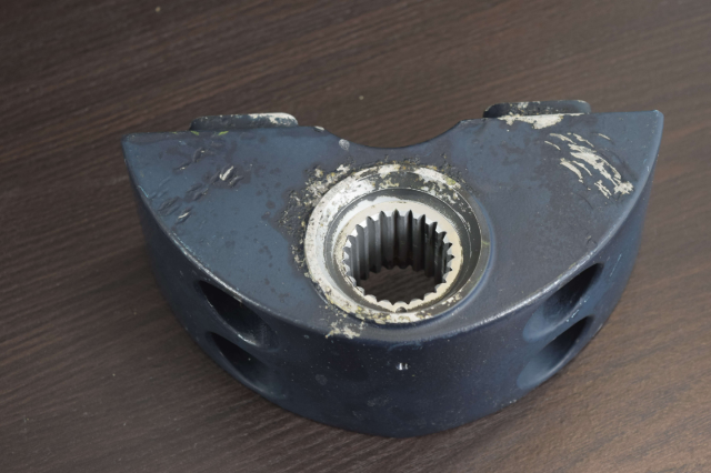 327051 336733 Johnson Evinrude 1981-2012 & UP Mount Bracket 75 85 88 90 100 + HP