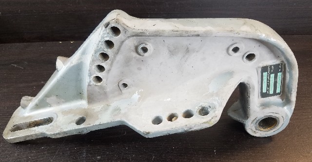 319933 Johnson Evinrude 1974-1992 STBD Transom Bracket 35 40 45 48 50 55 60 HP