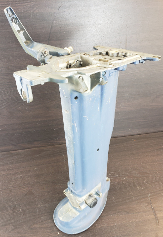 383913 0383913 Johnson Evinrude 1969-1971 Exhaust Housing 18 25 HP 2 Cylinder