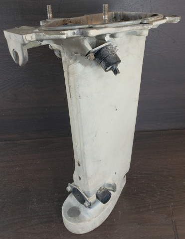 1985-1992 Johnson Evinrude Exhaust Housing 395160 C# 329964 25 28 HP 2 cylinder