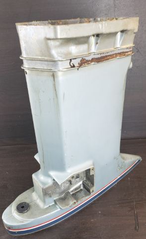 1978-84 Johnson Evinrude 20" Outer Exhaust Housing 321493 70 75 HP 3 Cylinder