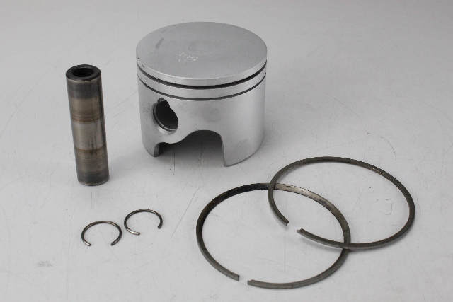 394461 Johnson Evinrude 1986-1990 Standard 2-Ring Piston 60 65 70 HP CLEAN