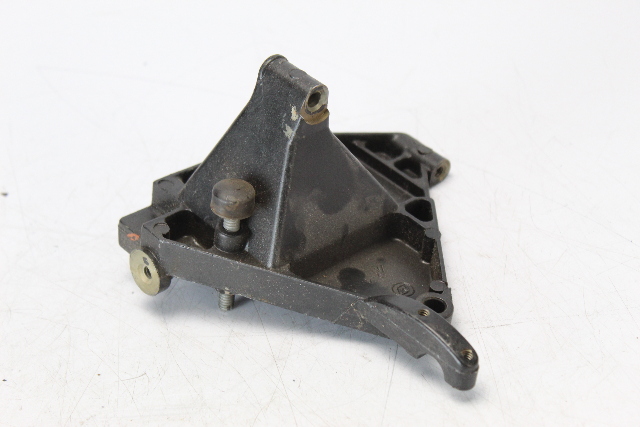 320374 351034 Johnson Evinrude 1976-2001 Port Bracket 25 30 35 HP 34 Degree BTC