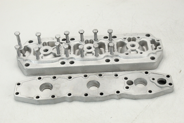 Mercury 1978 - 1985 1986 1987 1988 Cylinder Head 135 150 HP