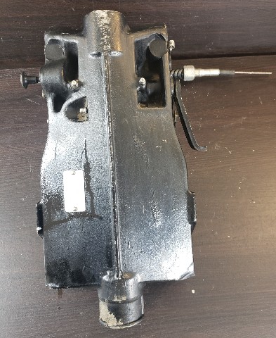 9225A3 9225A2 Mercury 1976-1994 Swivel Bracket 150 175 225 250 275 HP