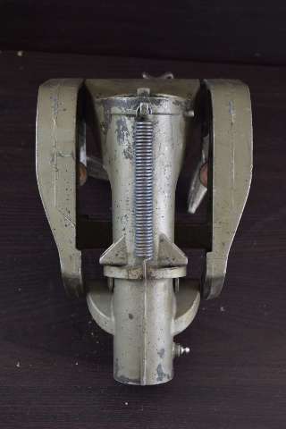 1970-72 Johnson Evinrude Swivel & Transom Brackets 383912 383949 383948 18 25 HP