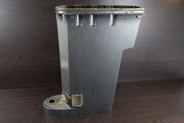 1989-05 Johnson Evinrude 20" Midsection Exhaust Housing 332427 40 48 50 HP