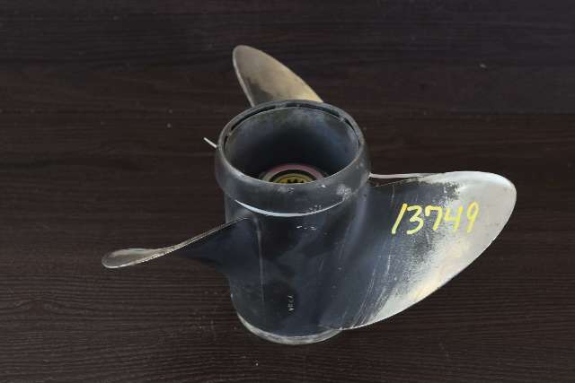 1970-78 Johnson Evinrude SS Propeller 384703 12.75 X 23 70 75 85 100 115 + HP RH
