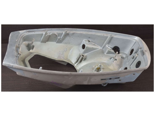 431873 C# 334088 Johnson Evinrude 1988-92 Lower Bottom Cowling Pan 9.9 15 HP