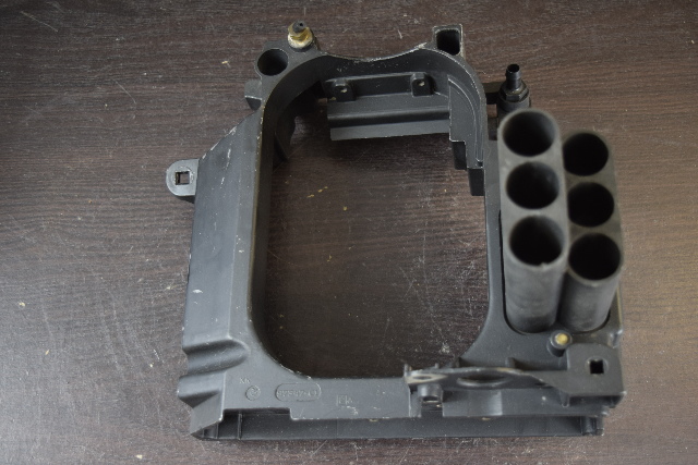 Mercury 1980 - 1988 1989 1990 Sound Attenuator Air Manifold 50 60 70 HP 3 Cyl