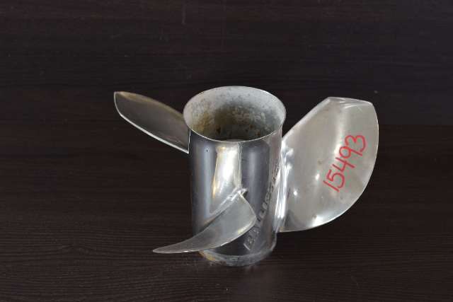 335032 Attwood Ballistic 13-3/8 x 19 STT RH Propeller 40 45 50 + HP