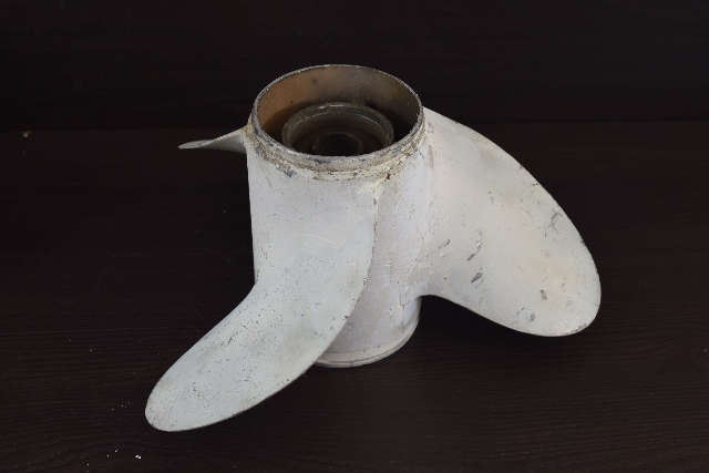 1976 & UP OMC Johnson Evinrude 14-1/2 x 19 Propeller 387161 90 100 115 120+ HP