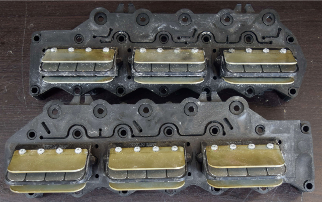 438956 Johnson Evinrude 1997-98 Intake Manifold Set 150 175 HP FOR PARTS/REPAIR