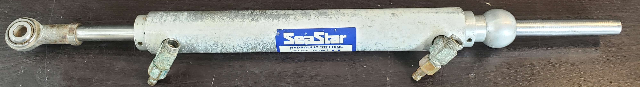 BA135-7ATM SeaStar Teleflex Hydraulic Steering Cylinder 1 YEAR WARRANTY