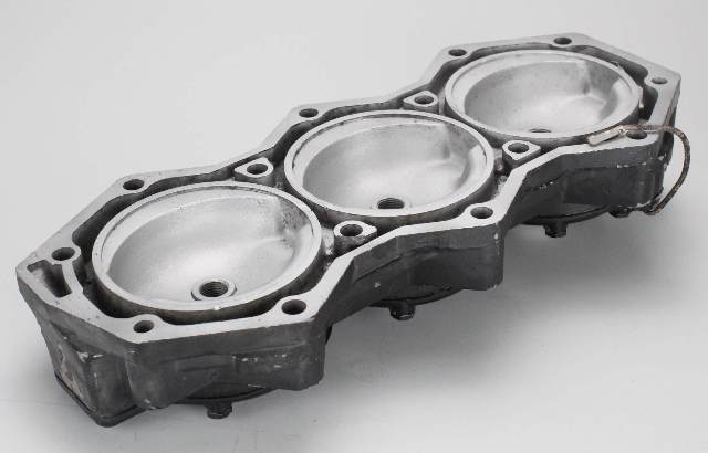 328326 Johnson Evinrude 1983-1985 Port Cylinder Head 235 HP ONLY V6