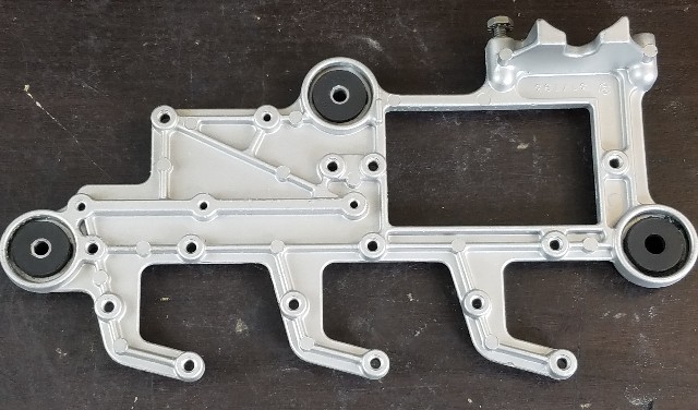 317193 0317193 Johnson Evinrude 1972 Mounting Bracket 65 HP 3 Cylinder