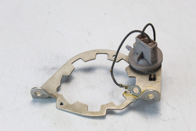 395208 Johnson Evinrude 1985-00 Vacuum Switch 150 175 185 200 225 250 275 300 HP