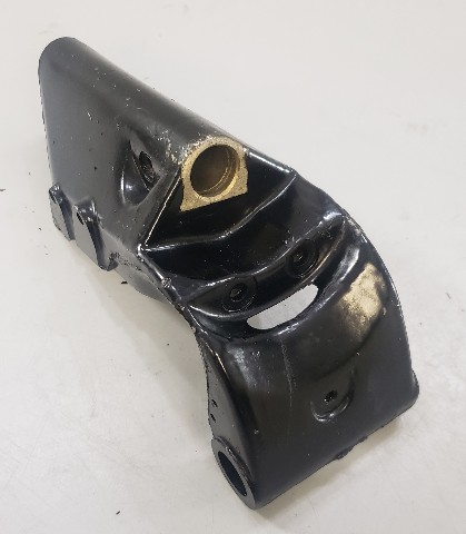 4675 1451-4675 Mercury 1972-1974 Swivel Bracket Assembly 4.0 7.5 9.8 HP