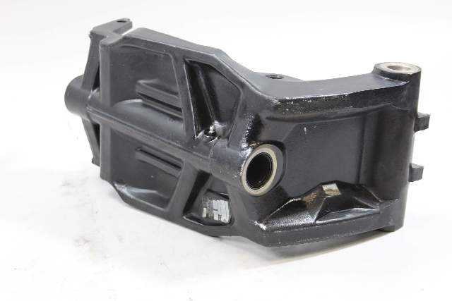 818904A1 Mercury 1988-2009 Swivel Bracket  65 JET 75 80 JET 90 100 115 125 HP