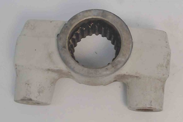 42961A3 42961A2 Mercury 1987-98 Bottom Yoke 65 JET 70 75 80 90 100 115 125 HP