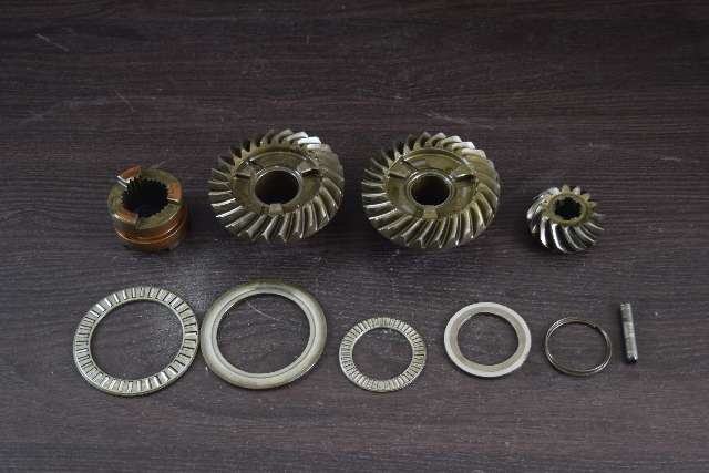 1978 Johnson Evinrude Gear Set 398035 340490 333078 323664 85 88 90 100 110+ HP