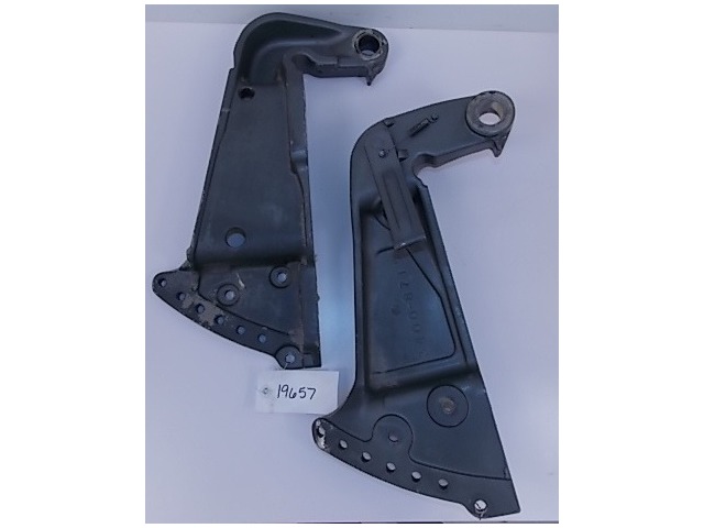 8716A2 8718A2 Mercury Mariner 1976-88 Transom Brackets 70 75 80 90 115 135 + HP