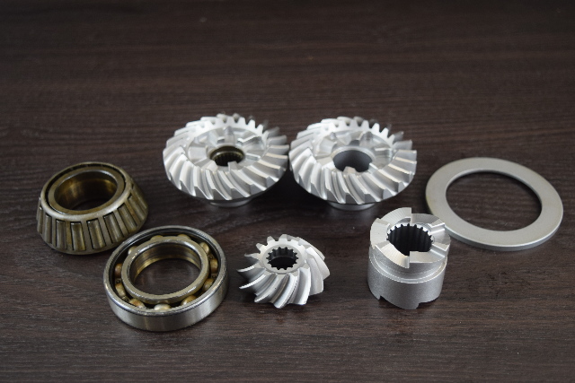 LIKE NEW! 1980-1990 Mercury Gear Set 88018 88017 88019 92911 50 60 70 HP 3 cyl