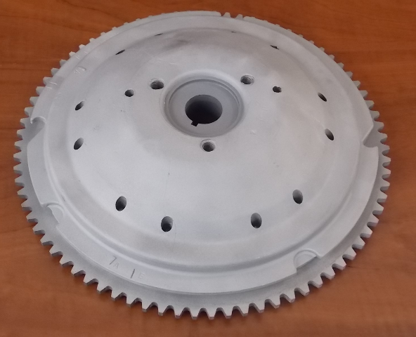 580673 510723 Johnson Evinrude 1968-70 Flywheel 85 115 HP 79T 4 Cyl