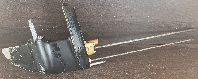 Mercury 1970-1975 Long Lower Unit 7.5 9.8 HP 2 cylinder  FOR PARTS OR REPAIR!
