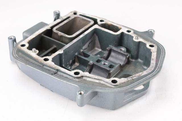 6H4-41137-00-94 Yamaha 1984-94 Exhaust Guide 40 50 HP 3 Cylinder 2 Stroke