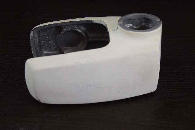 1977-2005 Johnson Evinrude Lower Mount Housing 323109 323108 20 25 30 35 HP