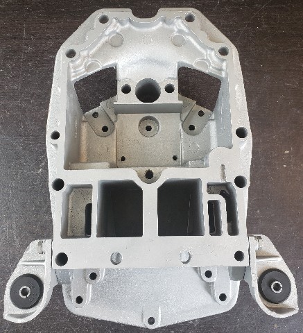 331033 Johnson Evinrude 1985-1992 Exhaust Housing Adapter 150 155 175 185 235 HP