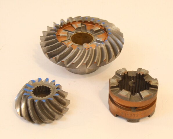 OMC Sterndrive 1992 & 1993 Forward & Pinion Gear W/ Clutch 3.0 4.3 5.0 5.7 5.8 L