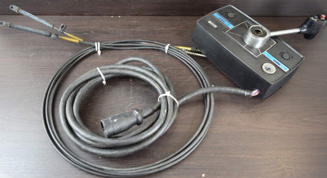 Mercury Side Mount Remote Control Box w/ 15' Harness & 10' Cables 12 Prong Plug